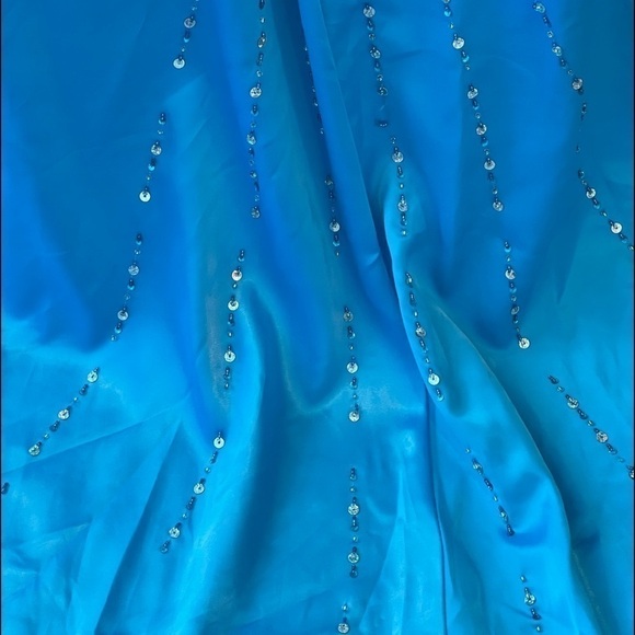 Jaaz Couture Prom Gown - Picture 7 of 16